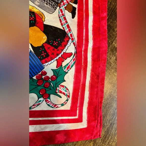 VINTAGE | Christmas carolers holiday scarf. - Picture 10 of 10